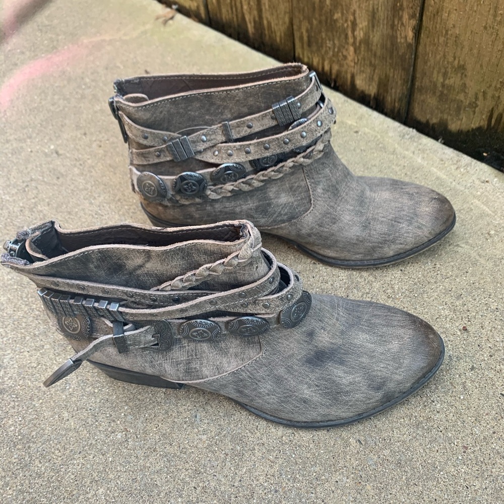 Booties - Picture 5 of 6